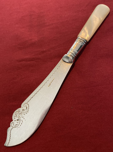 Antique Silver Plate & Mother O’Pearl Butter Knife By Jonathan Bell c.1890’s - Picture 1 of 9
