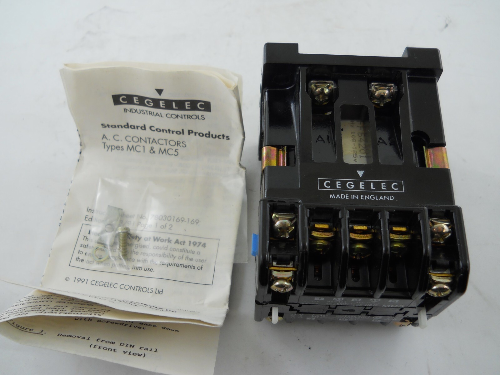 NEW Cegelec MC5 Contactor 108-125V (no box)