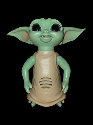 Star Wars Galactic Snackin' Grogu Baby Yoda Animatronic robe