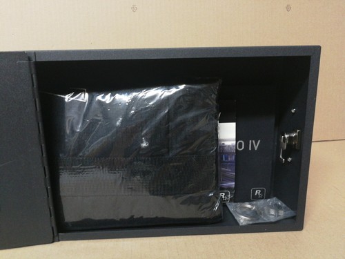 GTA IV Special Edition PS3 Italian Edition Gadgets Only - Picture 5 of 5