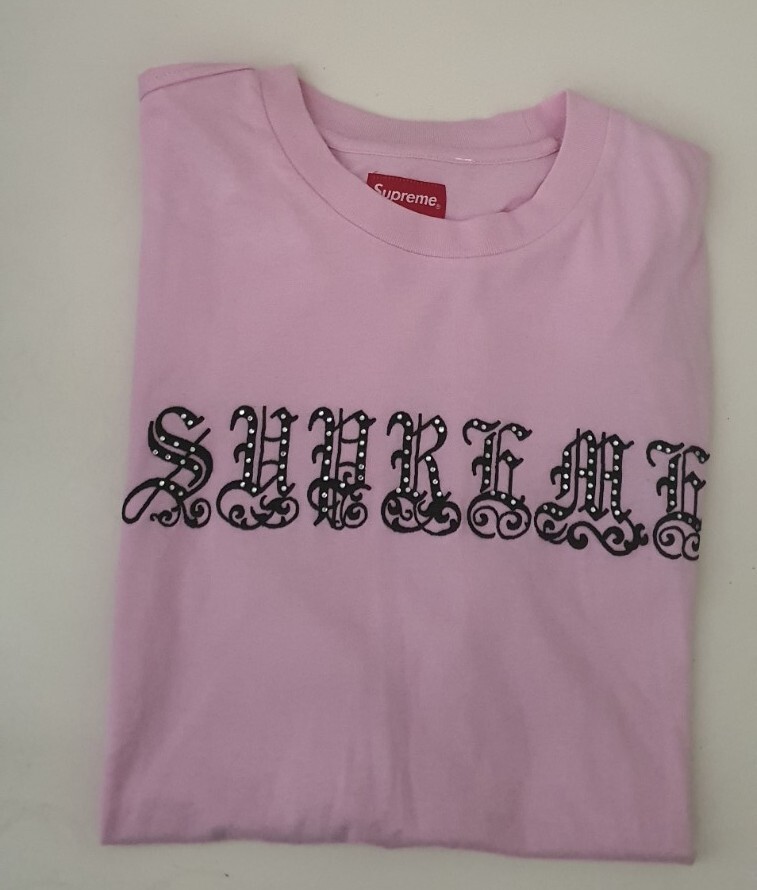 トップス supreme old English rhinestone tee pink Supreme Old English Logo Rhinestone Short Sleeve Pink Black