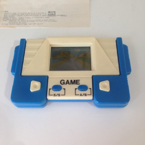 Vintage Handheld Early 1980 s LCD Formula 1 Video Game Original 