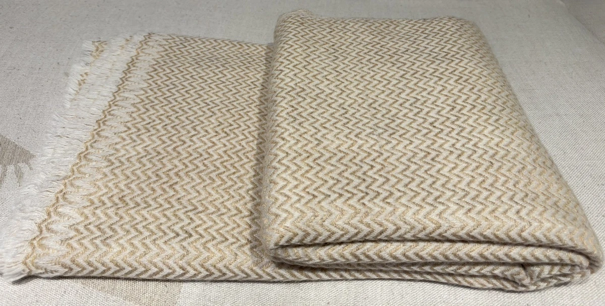 Gold & Cream Mix Exclusive Cashmere sofa blanket, Throw Handwoven in Nepal