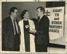 1971 Press Photo Speakers between sessions of post-graduate course at Tulane.