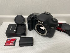 Good working condition, good optics Canon EOS 7D with battery and charger