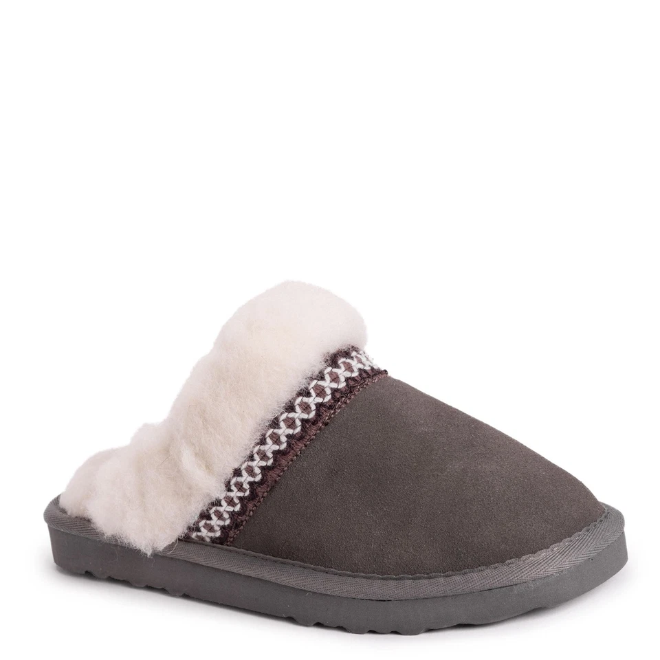 Chinelo Feminino MUK LUKS Dawn Suede Scuff