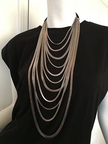 Lovisa Silver Tone Chain Mesh Necklace. Bib Type. 