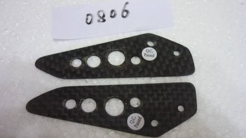 Passenger Heel Guards for Ducati HyperMotard 1100/1100s 2007-2008 Carbon Fiber - Image 4 of 4