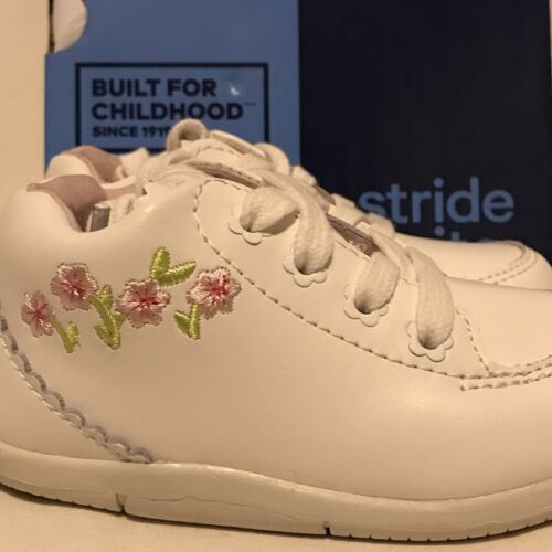 NEW Stride Rite SRT Baby Girls Leather Bootie Emilia Size 6 Wide White - Picture 1 of 7