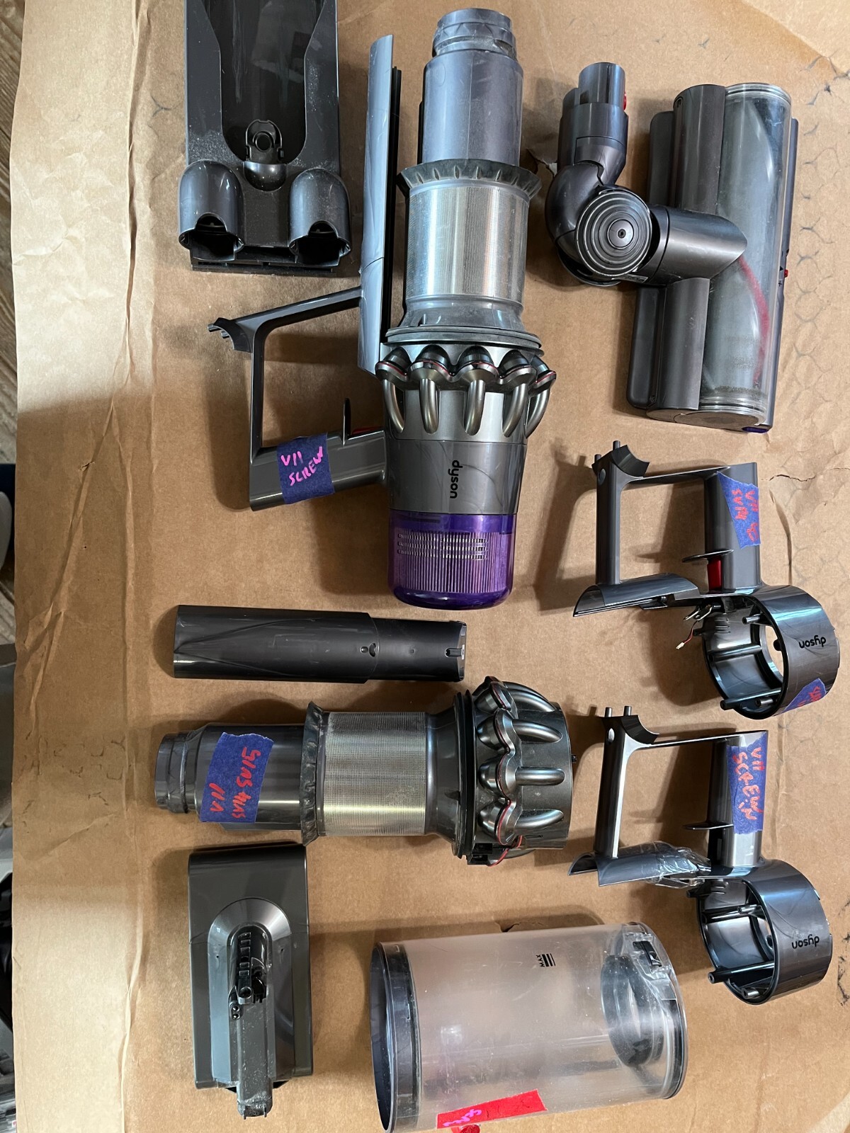Dyson V11 SV14 Screw In Vacuum Cleaner Cyclone Charger Battery Body ...