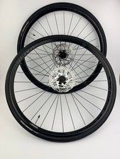 DT Swiss R470 Disc Laufradsatz 28 Zoll mit Continental Grand Prix Reifen