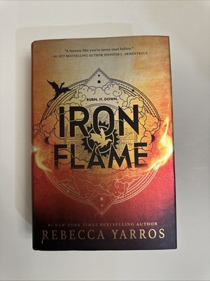Iron Flame Special Black Sprayed Edges 1st Edition Rebecca Yarros VG