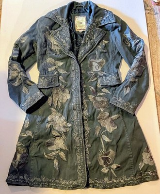 Paparazzi Embroidered Floral Gray Coat With Collar Pre-Owned Good Condition SZ S
