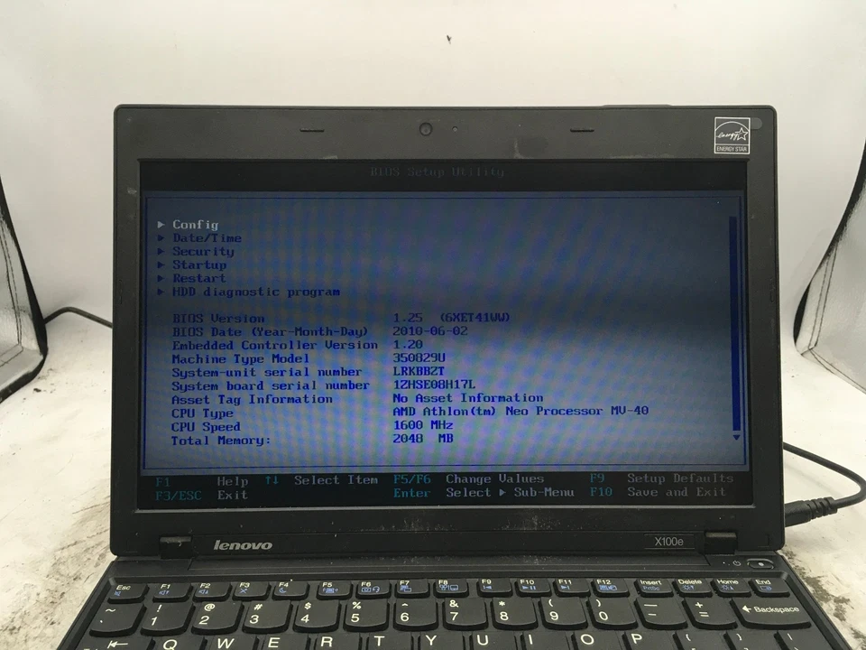 LENOVO THINKPAD X100E - BOTAS PARA BIOS - AMD ATHLON NEO - 2GB RAM - LEER - BB Foto 2 de 4