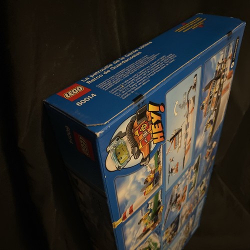 LEGO CITY: Coast Guard Patrol (60014) New Factory Sealed - Picture 9 of 10