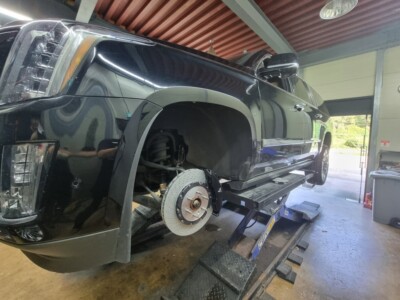 CADILLAC (2015 - 2020) ESCALADE - BIG BRAKE FRONT 8P (405×34) KIT