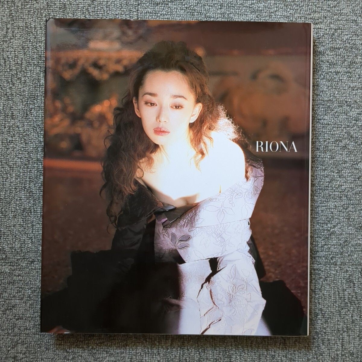 「Riona」 Riona Hazuki Kishin Shinoyama Riona Hazuki ”Riona
