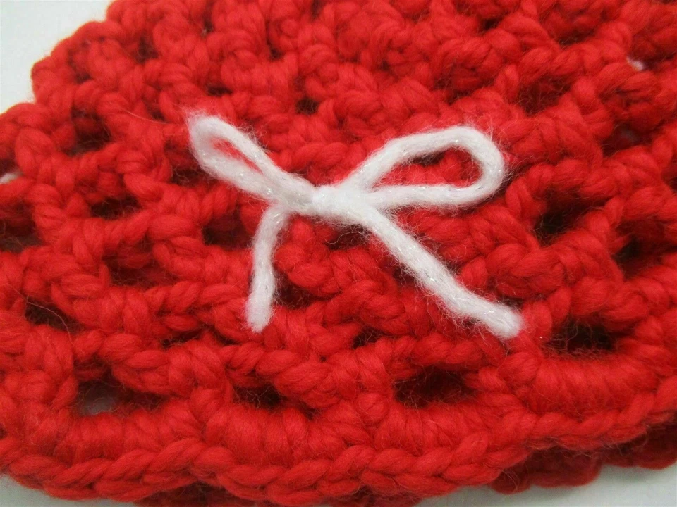 new HANDMADE Hat Toddler Girl's Bow Detail Red/White Chunky Crochet Beanie - Image 2 of 4