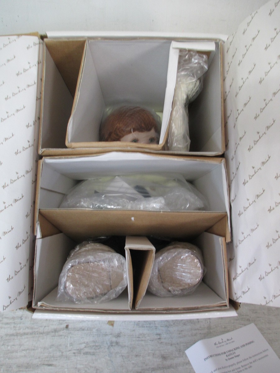 【おまとめ】　アンリ人形 ◆希少◆ 【Helping Mother】他2点 Danbury Mint Porcelain Irish Doll Kaitlyn by Jeanne Singer Holding