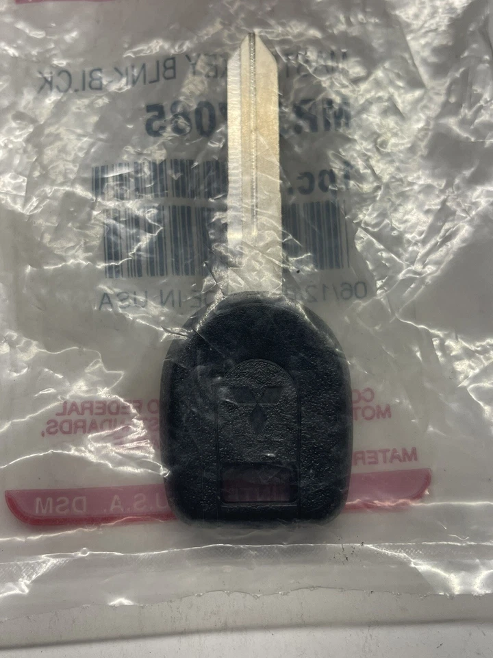 Mitsubishi Nova Chave Genuína em Branco # MR307085 -Galant- Pacote Selado de Fábrica - Imagem 3 de 3