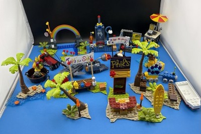 HUGE Mega Construx Bloks Lot of 13 Sets Despicable Me Minions  As Seen in Photos