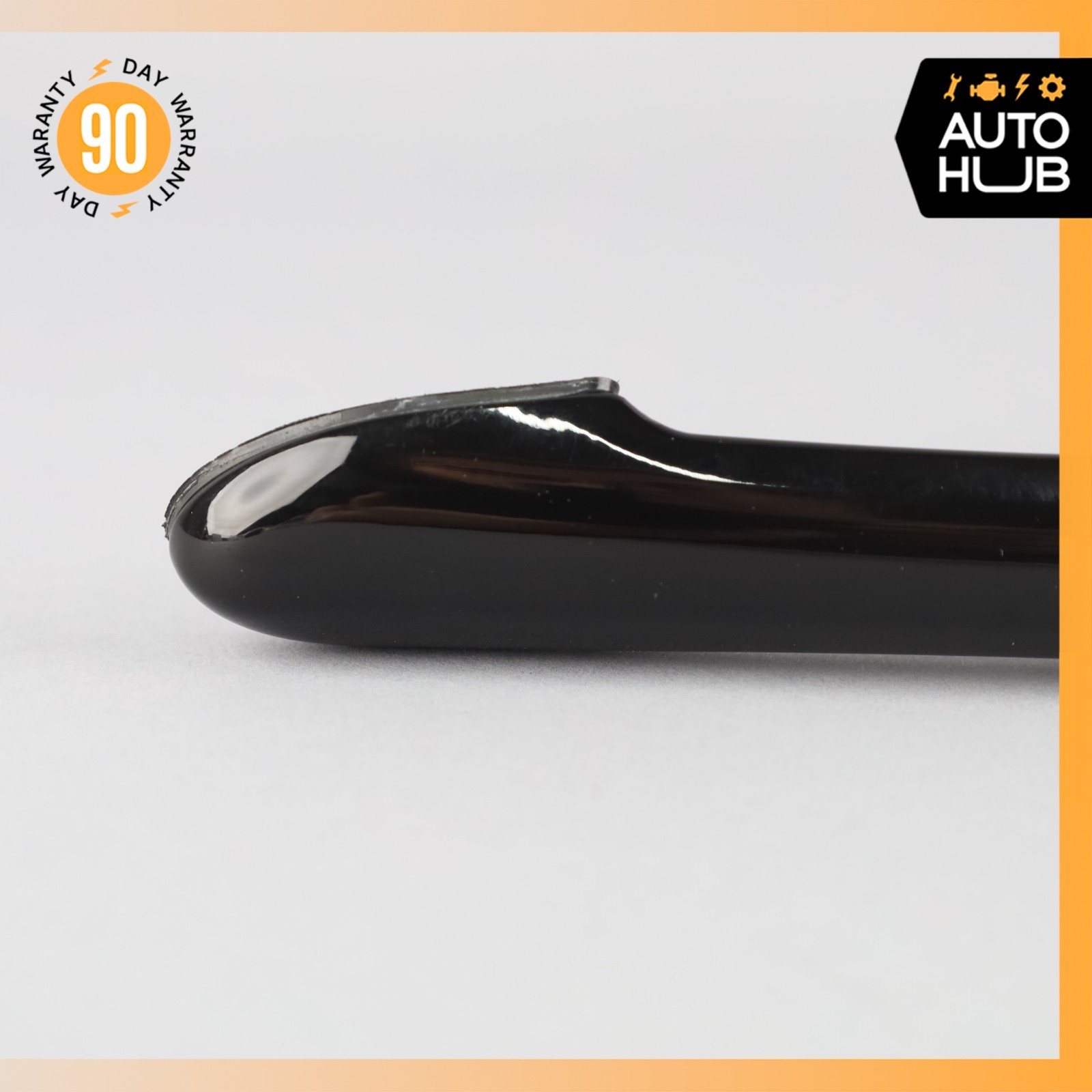 08-19 Maserati GranTurismo M145 Front Right Passenger Side Door Handle OEM