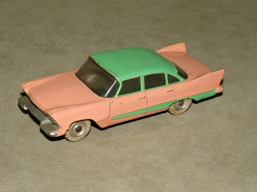 DINKY TOYS VINTAGE DIECAST PLYMOUTH PLAZA 1:43 #178 PINK / GREEN COLOUR