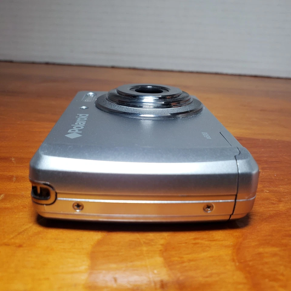 Polaroid a500 Digital Camera 5MP Silver LCD Compact 3x Zoom Powers On Works - Image 4 of 4