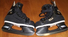 Bauer supreme 1000 hockey skates size 4.5 Youth