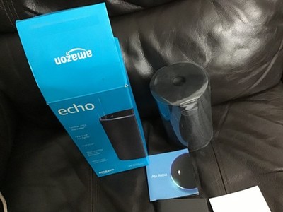 Amazon Echo (2. Generation) Smart Lautsprecher in Anthrazit Stoff Nagelneu Versiegelt