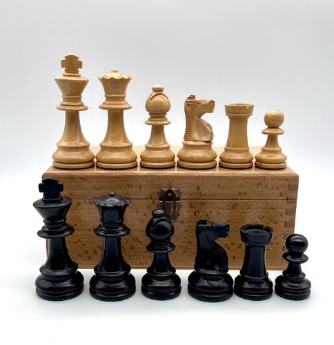 Top 5 des meilleurs jeux d'échecs de tournoi | Royal Chess Mall