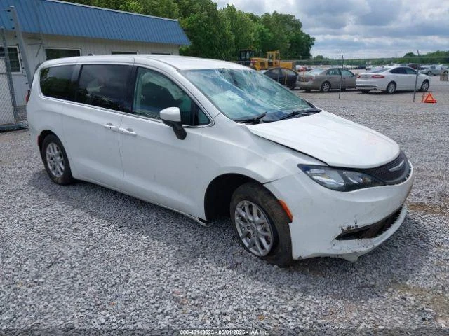 Used Front Right Door Interior Trim Panel fits: 2022 Chrysler Voyager Grade A - Image 2 of 4