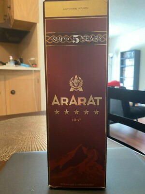 ARARAT AGED 5 YEARS 1887 ARMENIAN BRANDY EMPTY BOTTLE WITH BOX