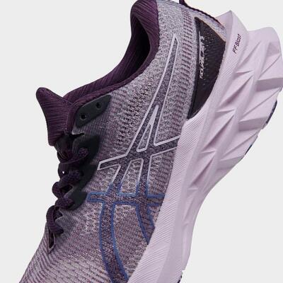 ASICS NOVABLAST 2 LE (LIMITED EDITION) WOMEN SIZE 9.5 NEW DEEP