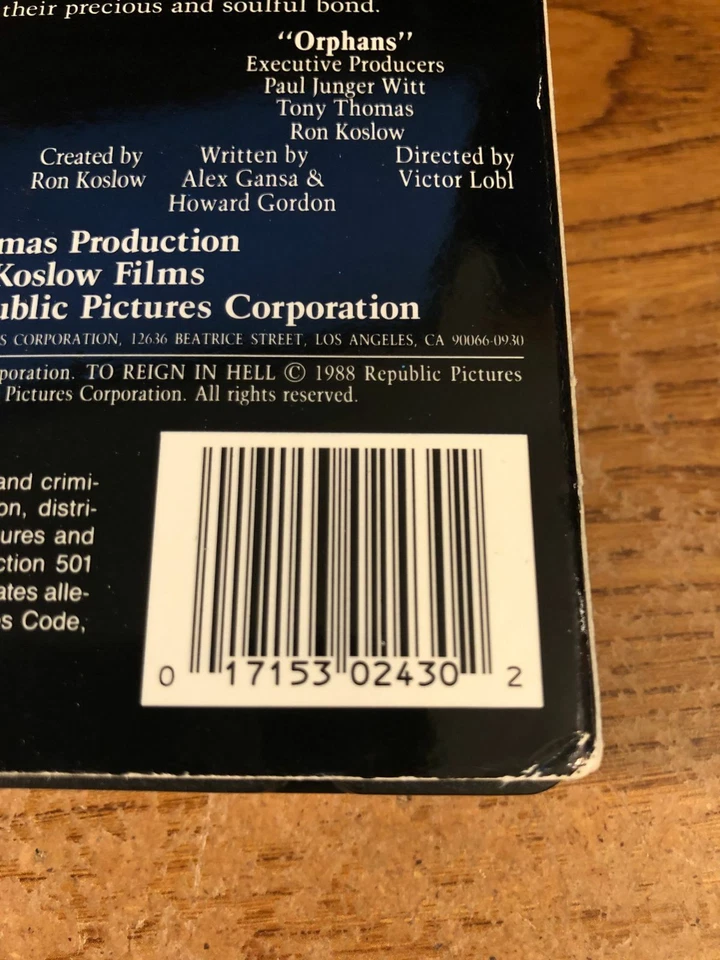 Above, Below And Beyond VHS VCR Video Tape Movie Linda Hamilton Used - Imagem 3 de 4