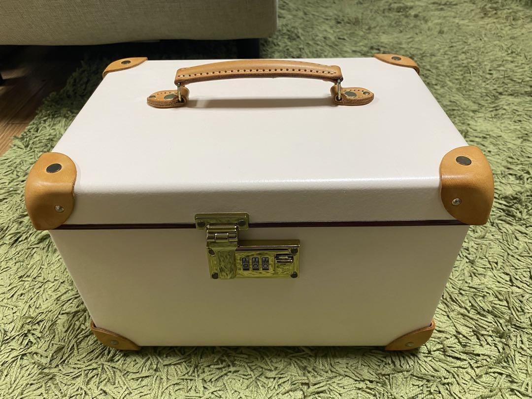 GLOBE TROTTER Safari Vanity Case 15L Ivory White