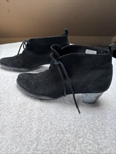 Arche LB black suede ankle boots size EU 38