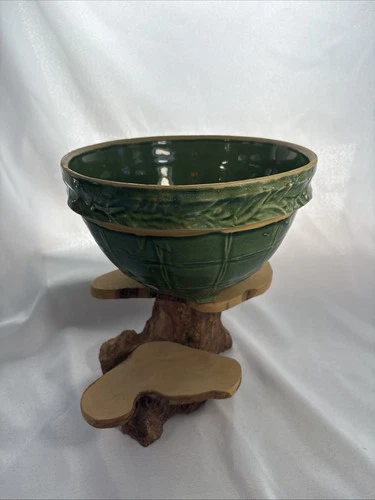 Vintage McCoy  Green Mixing Bowl Windowpane Pattern with Leaf Band 7 Inch,