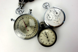 Junghans 2x Stoppuhr 1x Kriegsmarine Russische Slava Stoppuhr 3x LOT ju131
