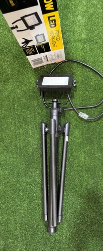 Arlec 30W LED Trípode Luz de Trabajo 2400 Lúmenes IP65 6500K Luz de Día - Imagen 2 de 3