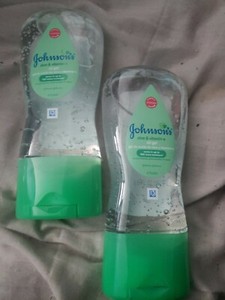 johnson & johnson aloe vera gel