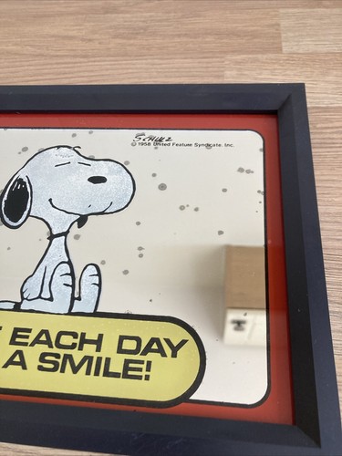 Snoopy Mirror “Start Each Day With a Smile” Peanuts Schulz 1980’s Schulz - 第 3/8 張圖片