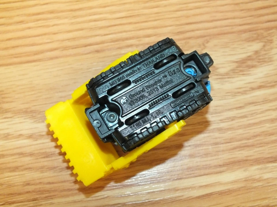 Matchbox Mattel 2006, 2013 MB 948 Maintenance Crew Ground Breaker Die Cast Toy - Image 4 of 4