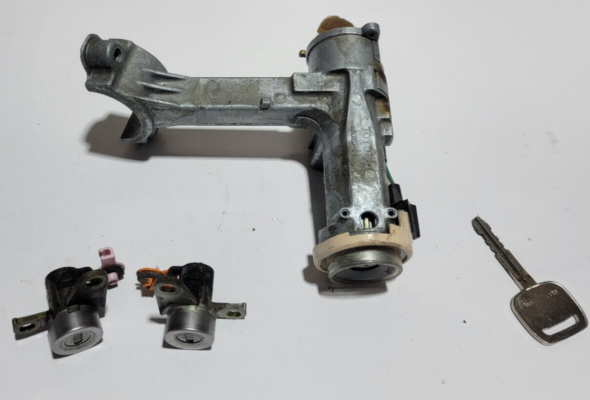 9398 TOYOTA T100 PICKUP IGNITION DOOR LOCK CYLINDER TUMBLER SET WITH