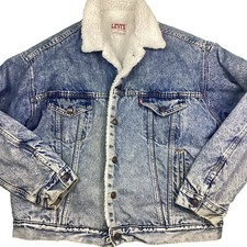 Vintage Levi  s Sherpa 1980/90s denim jacket. Made in the USA. Medium Wash. XL