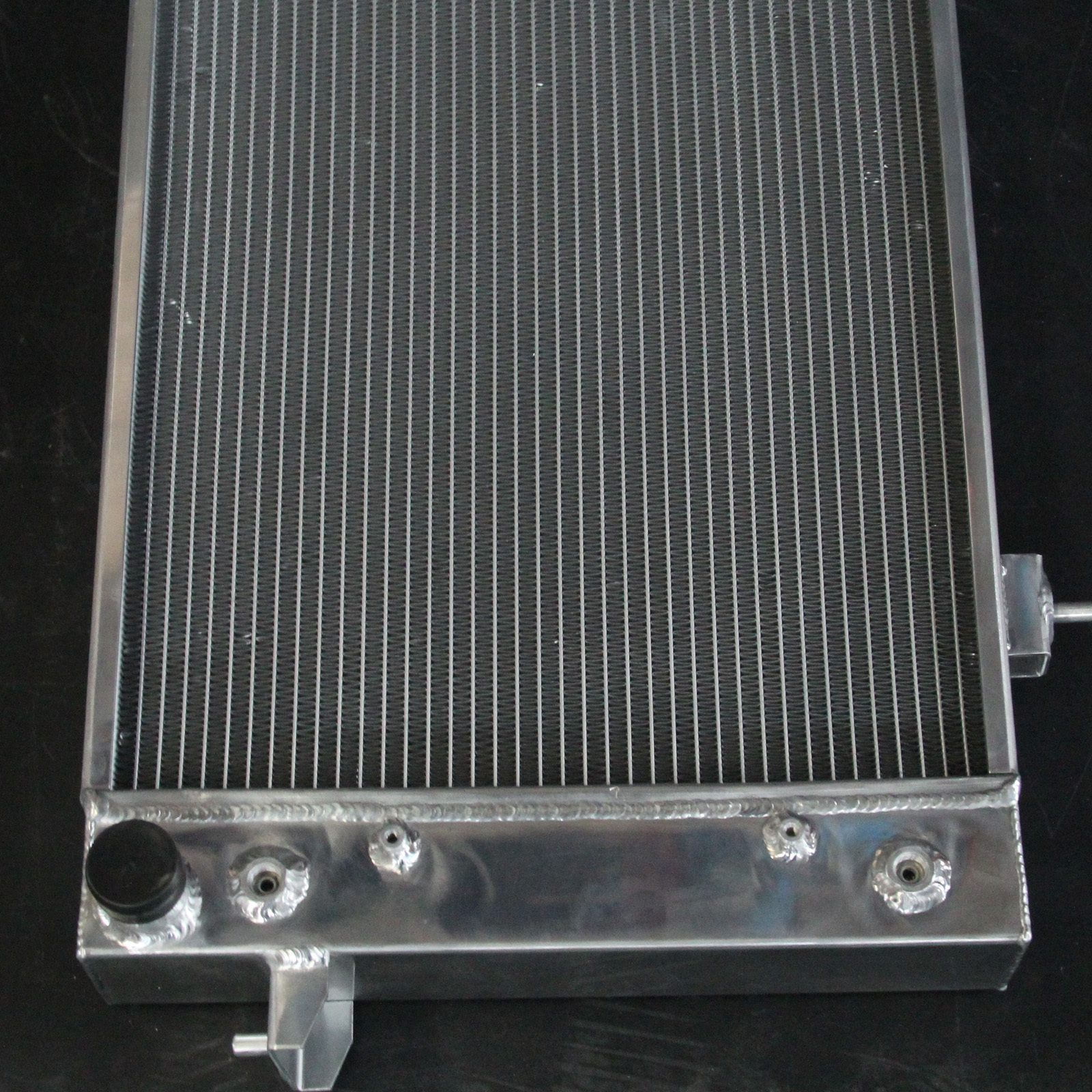 Land Rover Diesel Radiator Radiator For Land Rover Discovery Range Rover Series1 3.5L 3.9L V8 1989 ...