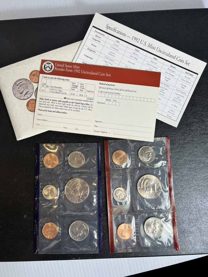 1992 US Mint Uncirculated Coin Set - In Excellent Mint Condition - P & D Mints - Image 4 of 4