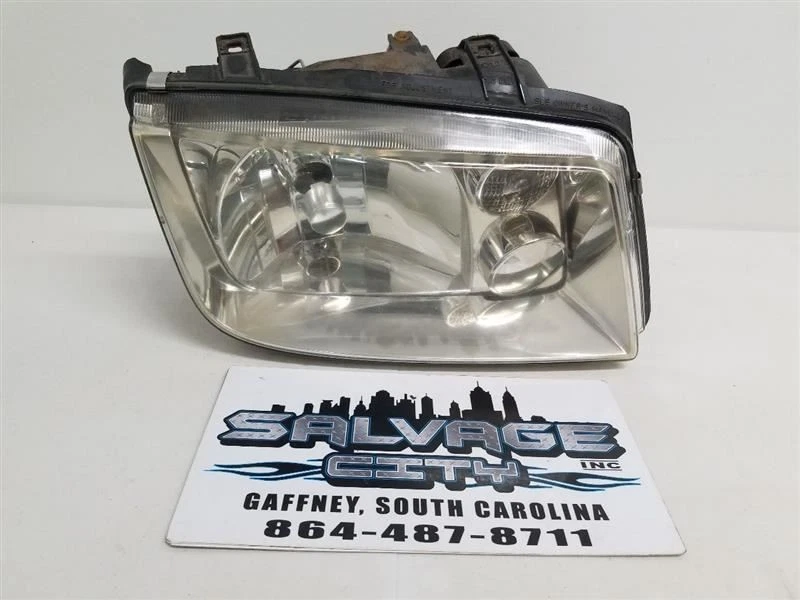 Farol direito Thru VIN 108641 sem lâmpadas de neblina compatível com 99-02 Volkswagen Jetta - Imagem 4 de 4