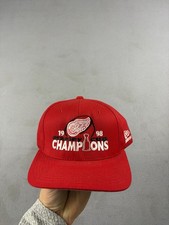 Vintage Detroit Red Wings Hat SnapBack Cap NHL Stanley Cup Champions New Era 90s