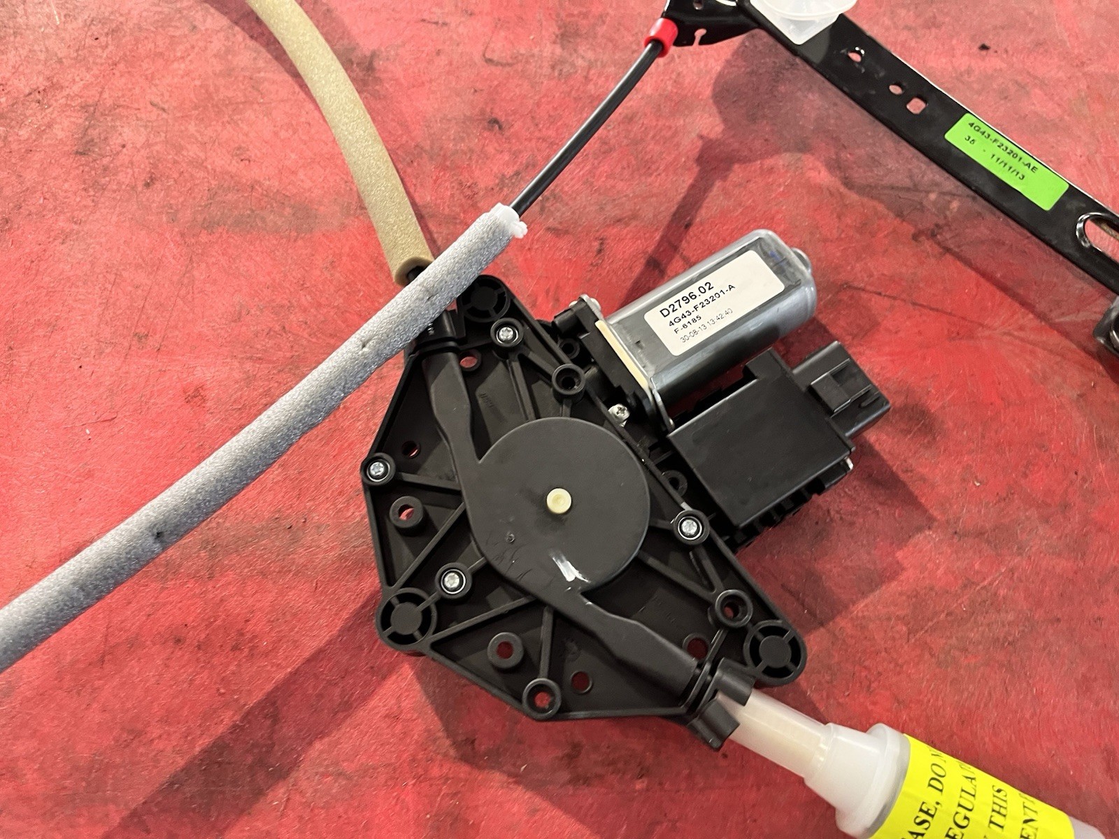 Aston Martin DB9 2004-2016 Left Window regulator P/N 4G43F23201AE
